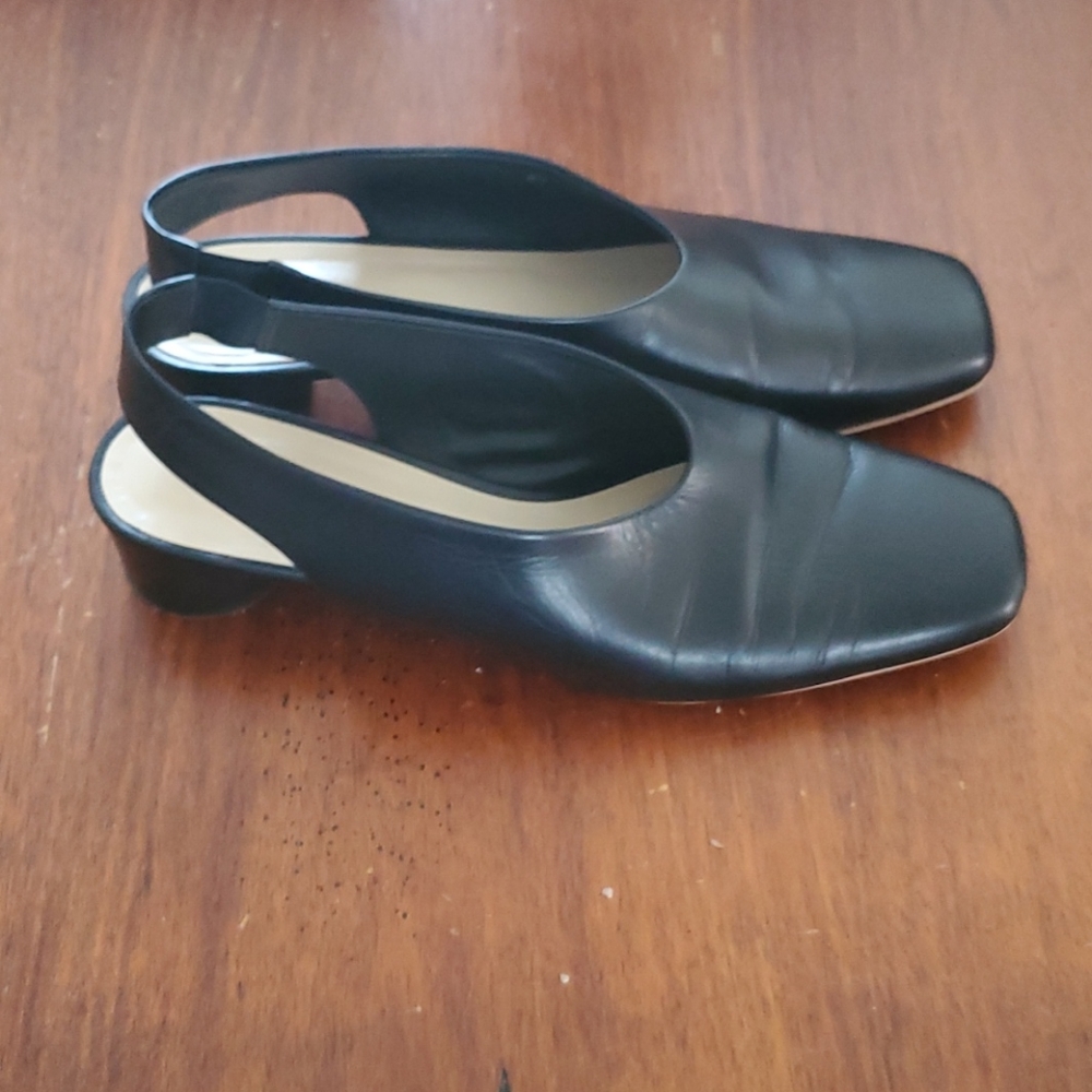 Everlane black leather sandal 9.5